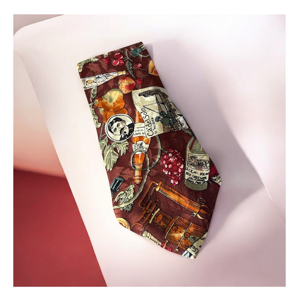 Vintage Collectible Men’s Tie